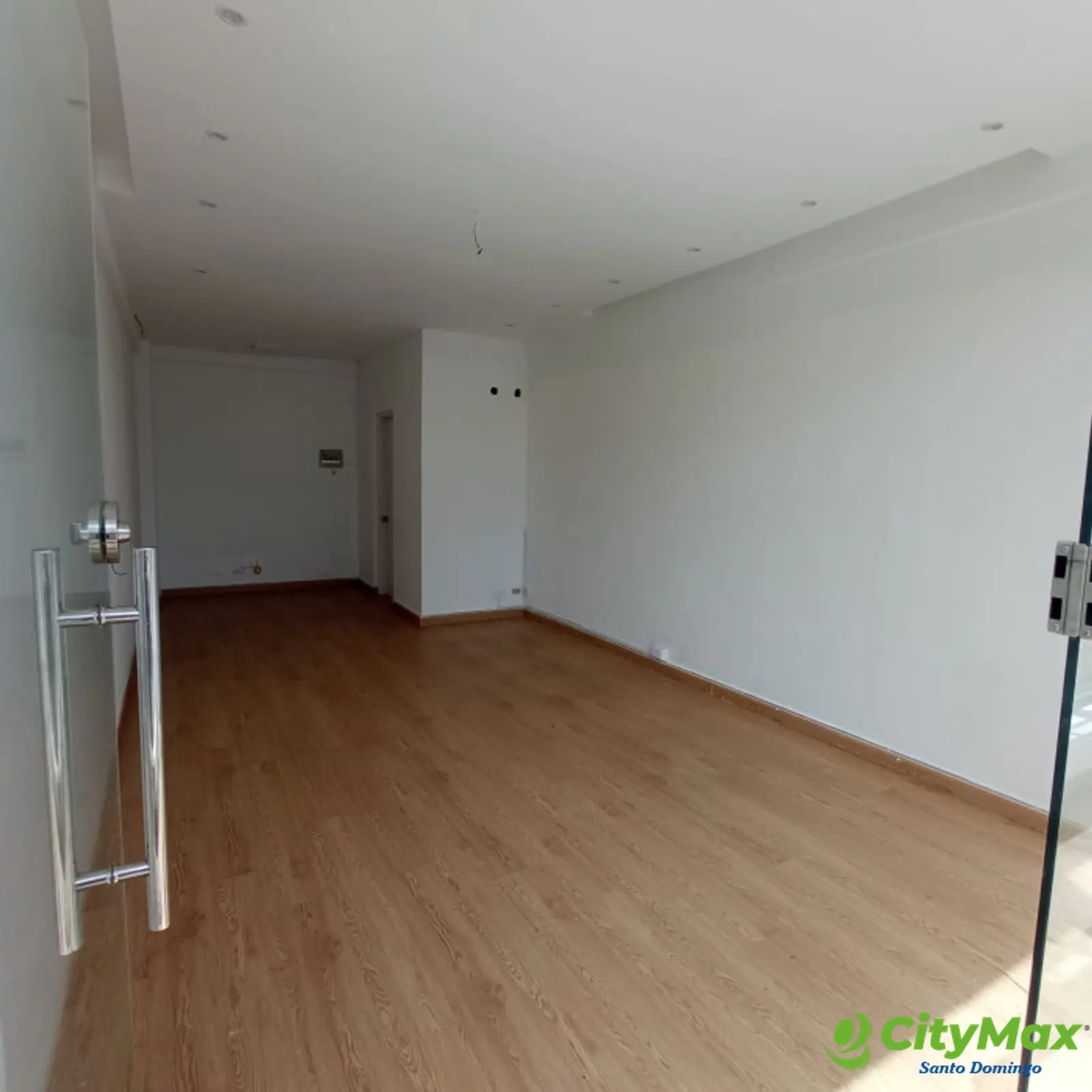 Local Comercial en Alquiler en el Julieta 2do nivel - foto 4