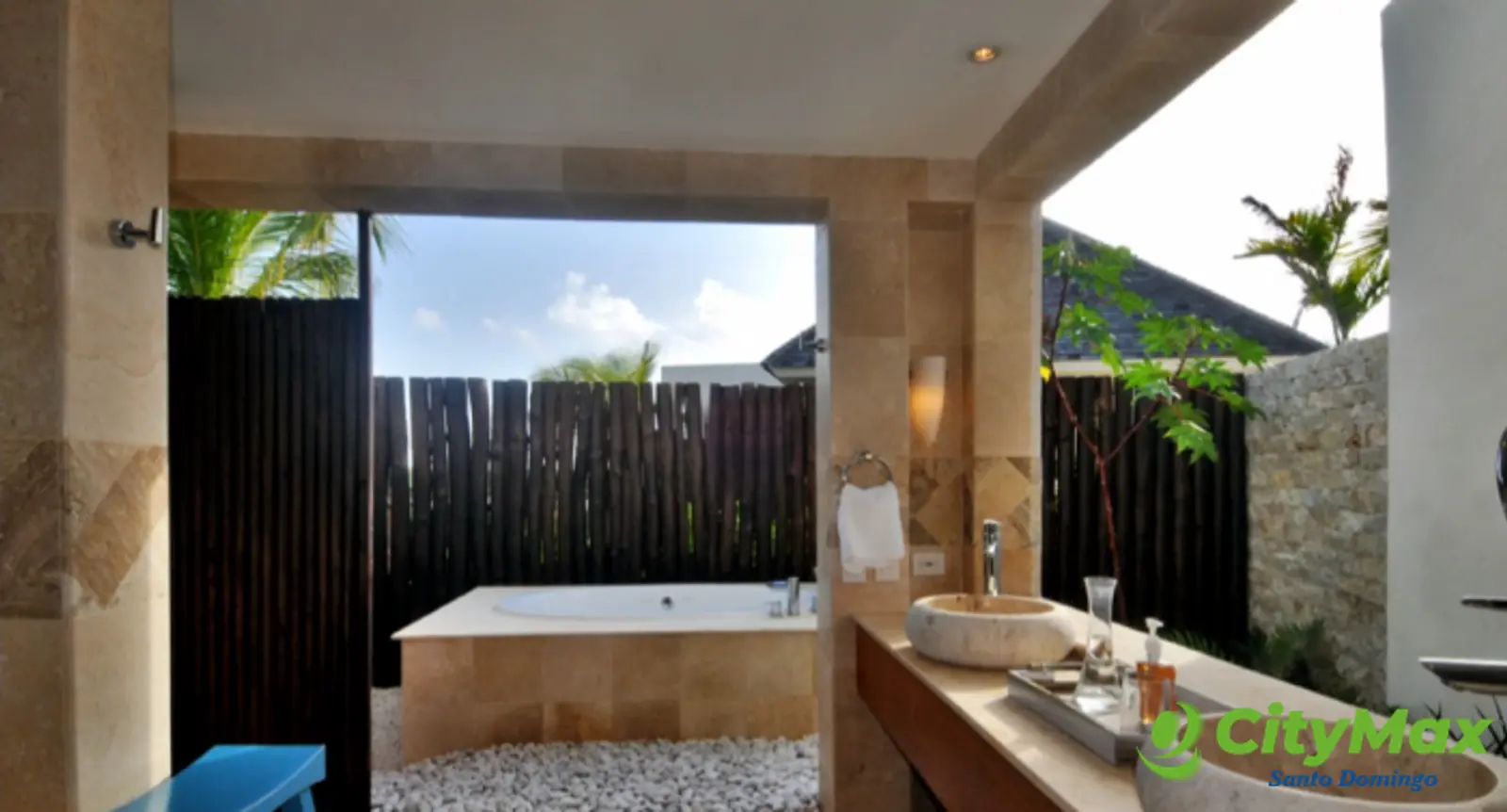 Se vende Golf Villa con Vista al mar en Cap Cana 5 hab - foto 10