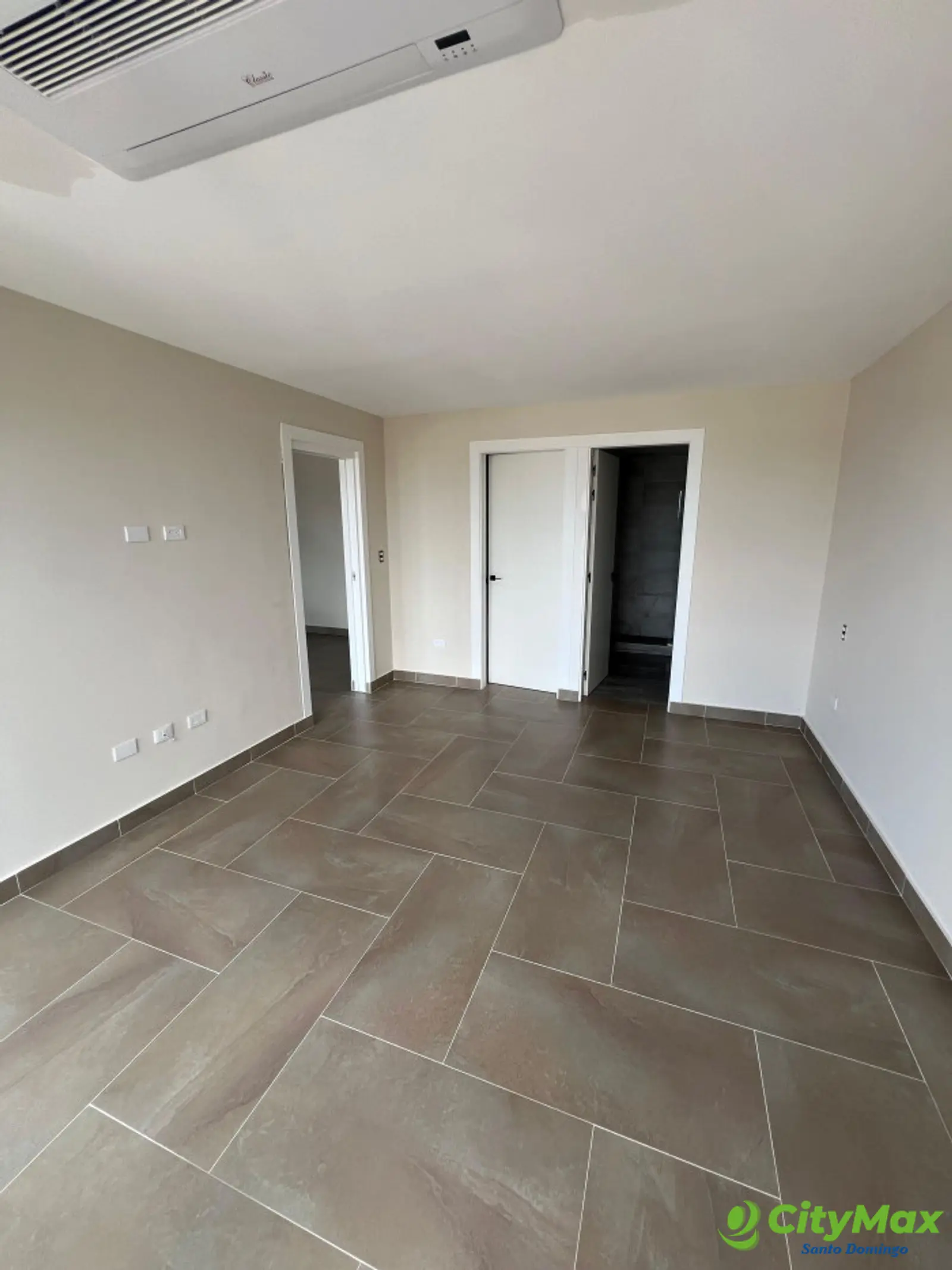 Apartamento Tipo Loft amueblado en venta en el Naco - foto 9