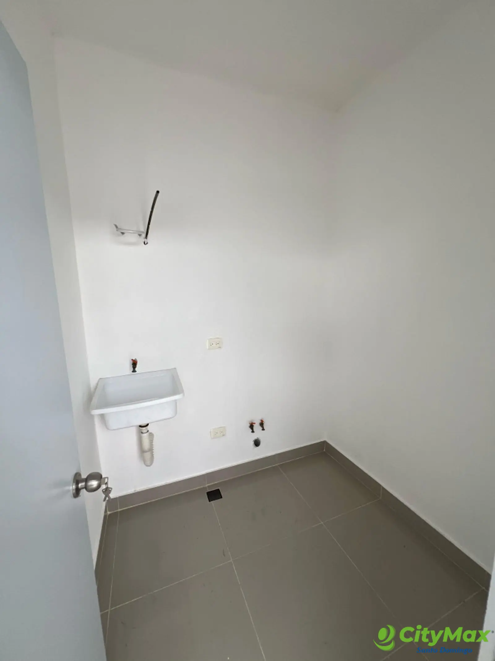 Vendo casa en prado oriental con espectacular diseño - foto 7