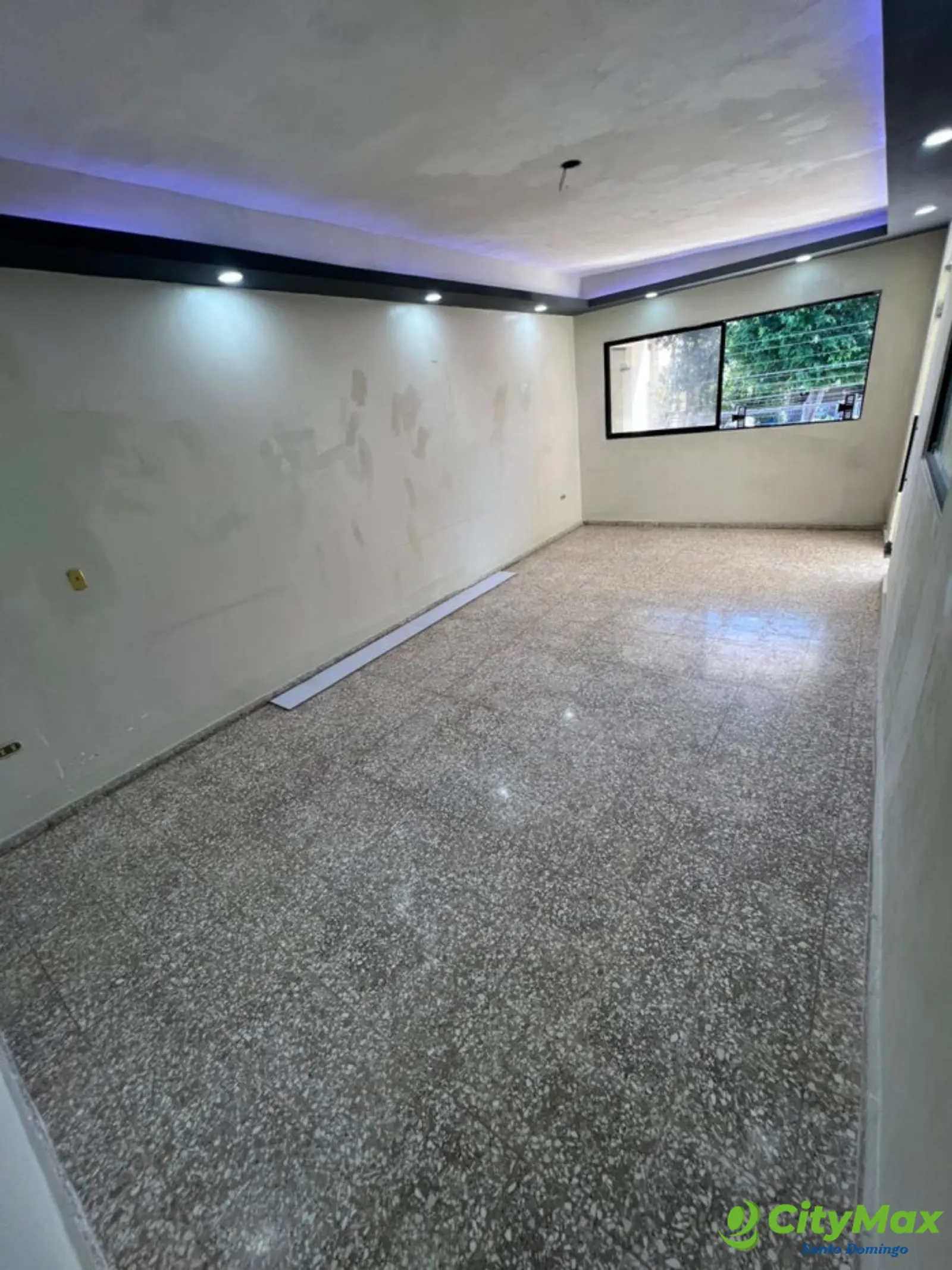 Local comercial en el Ensanche Claret - foto 12