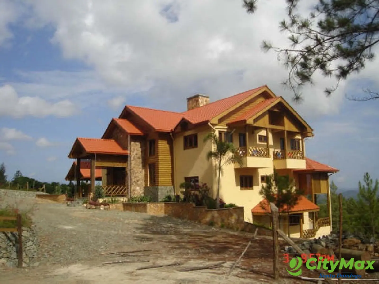 VILLA EN VENTA EN SALTO DE JIMENOA LA VEGA REPÚBLICA DOMINICANA - foto 2