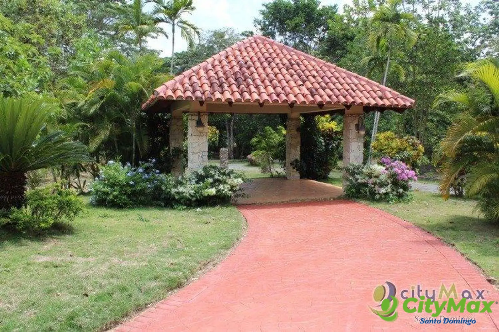 Solar en Venta en Vacacional, Pedro Brand - foto 8