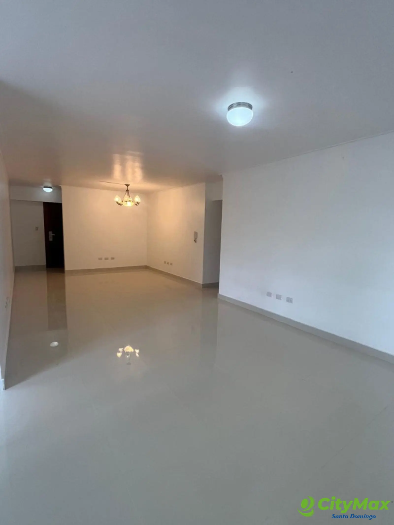 Alquilo apartamento de 3Habitaciones Zona Universitaria - foto 3