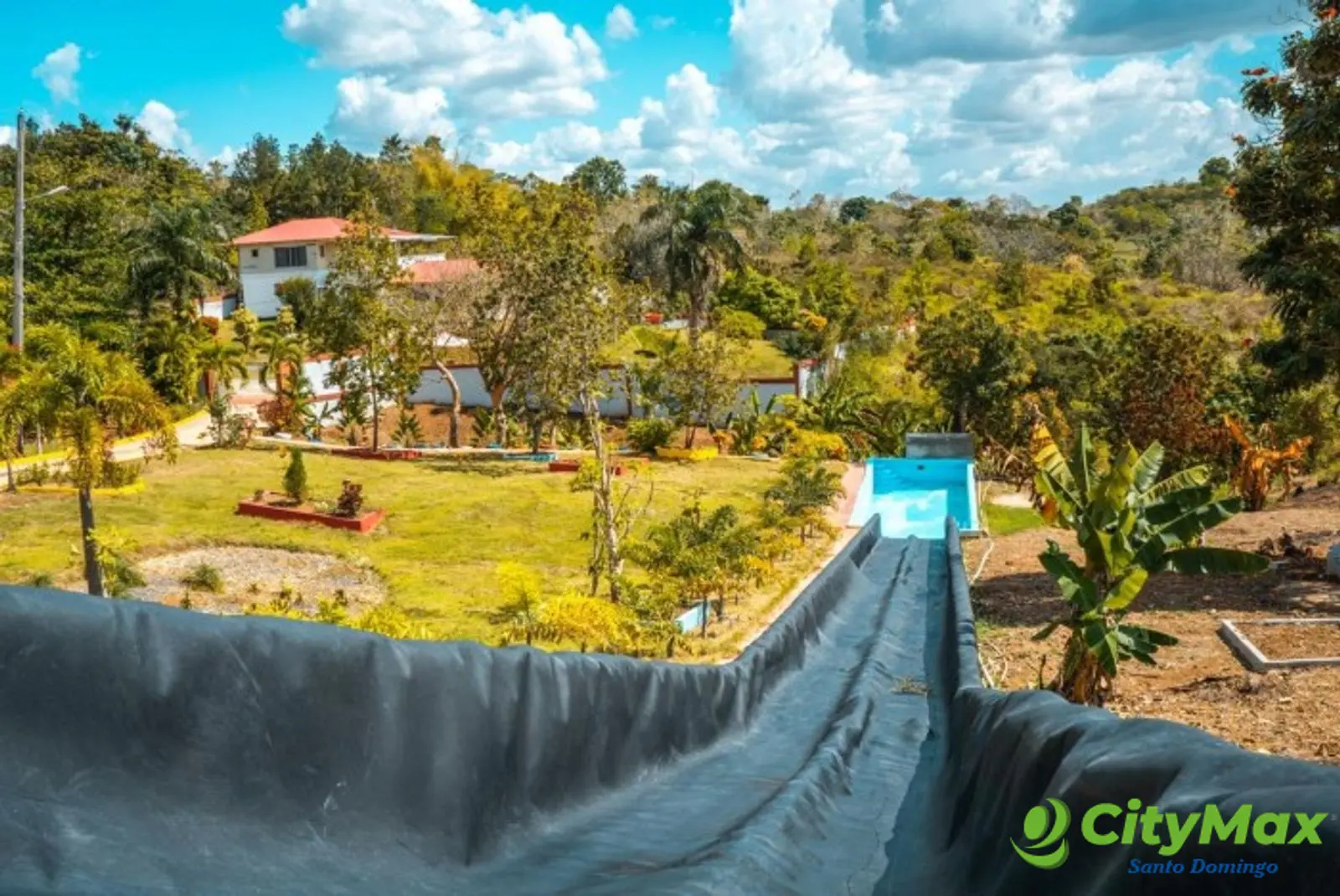 Villa Amueblada en Venta en Pedro Brand con piscina - foto 14