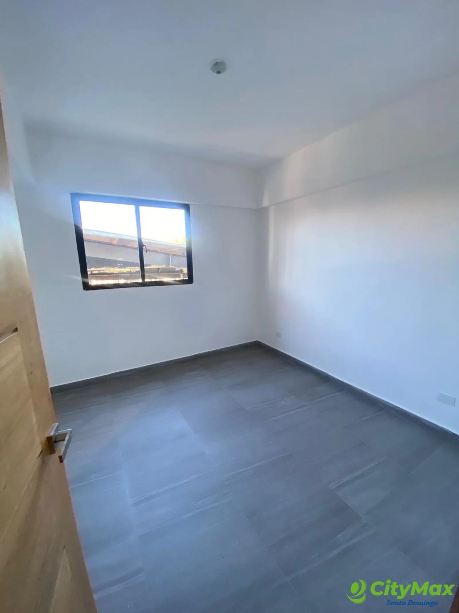 Apartamento en alquiler 1 hab mas estudio en Naco  - foto 2