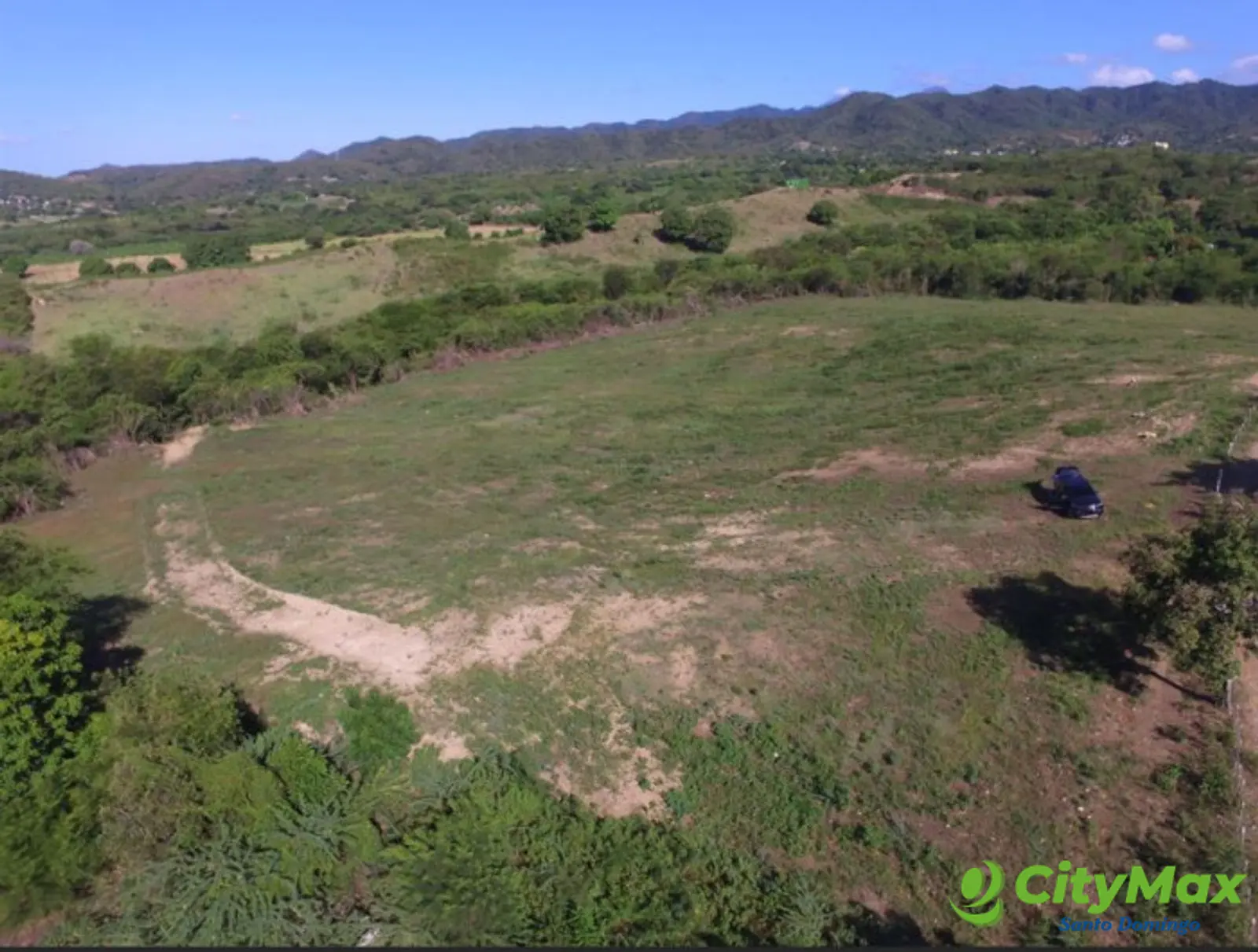 Terreno en Venta en Bani con ganado - foto 4