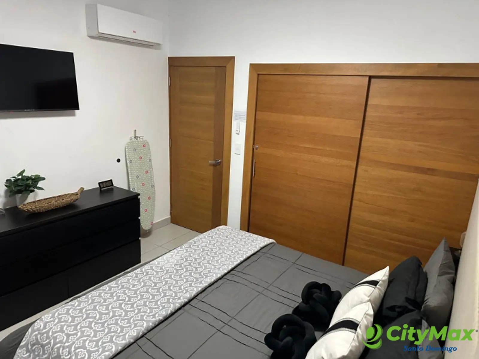 Apartamento en Venta y Renta en Bella Vista, Santo Domingo - foto 9