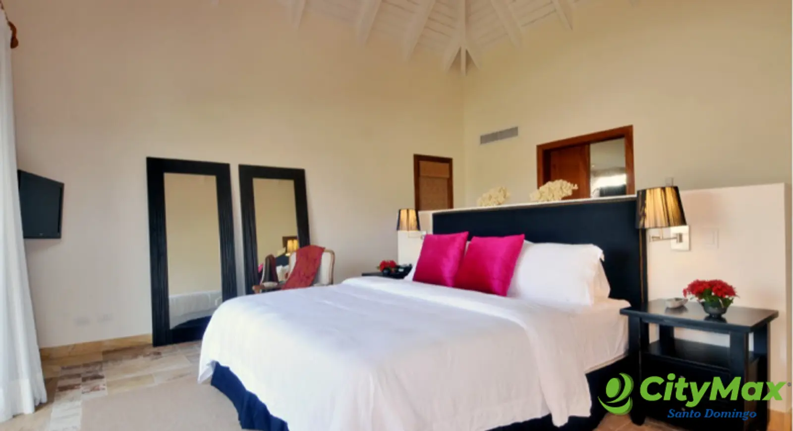 Se vende Golf Villa con Vista al mar en Cap Cana 5 hab - foto 4