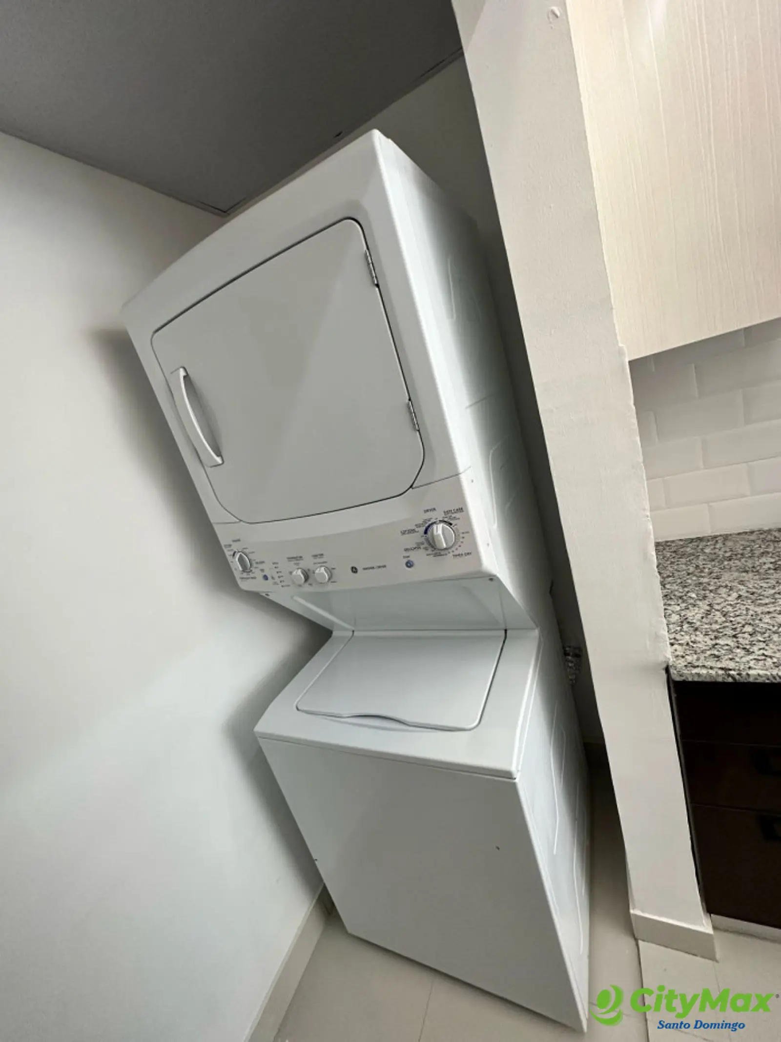 Apartamento amueblado en alquiler en Renacimiento - foto 4