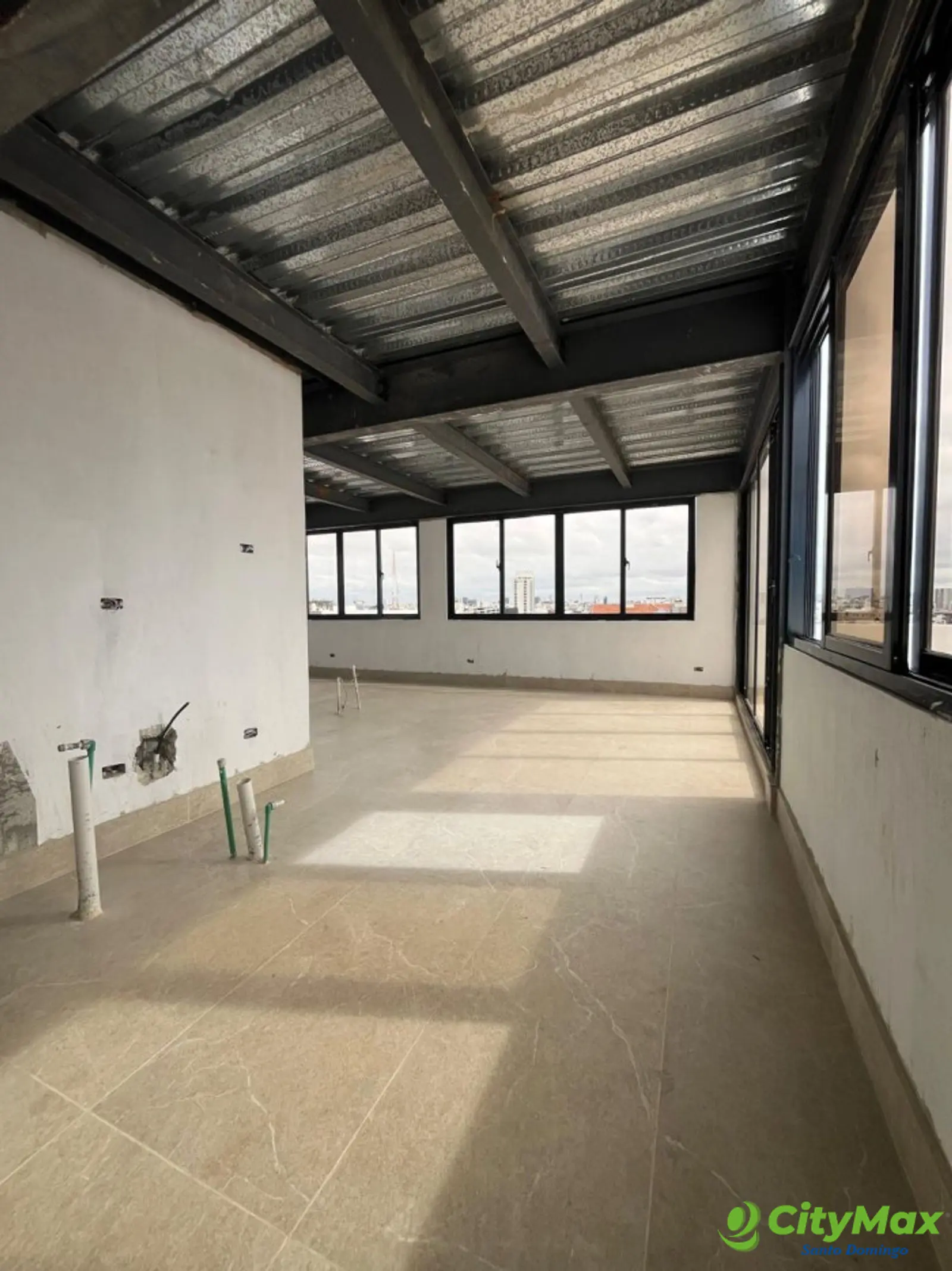 Penthouse en Venta en Renacimiento de 2 Habitaciones - foto 5