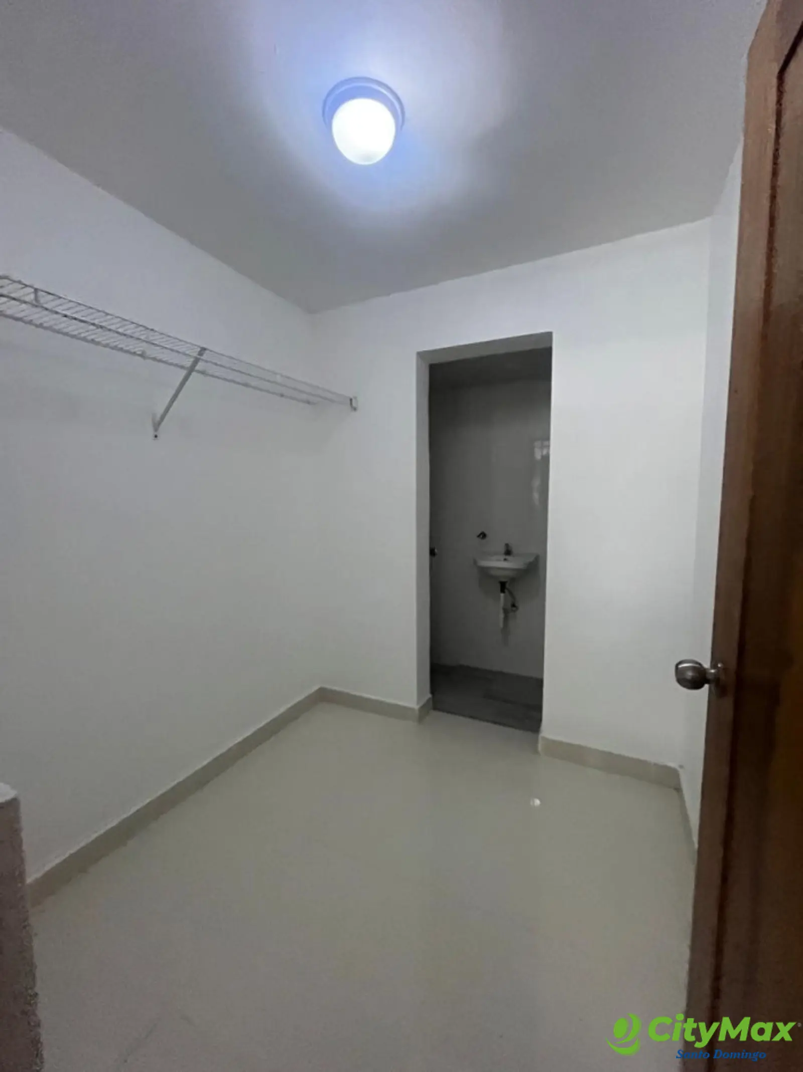 Alquilo apartamento de 3Habitaciones Zona Universitaria - foto 7