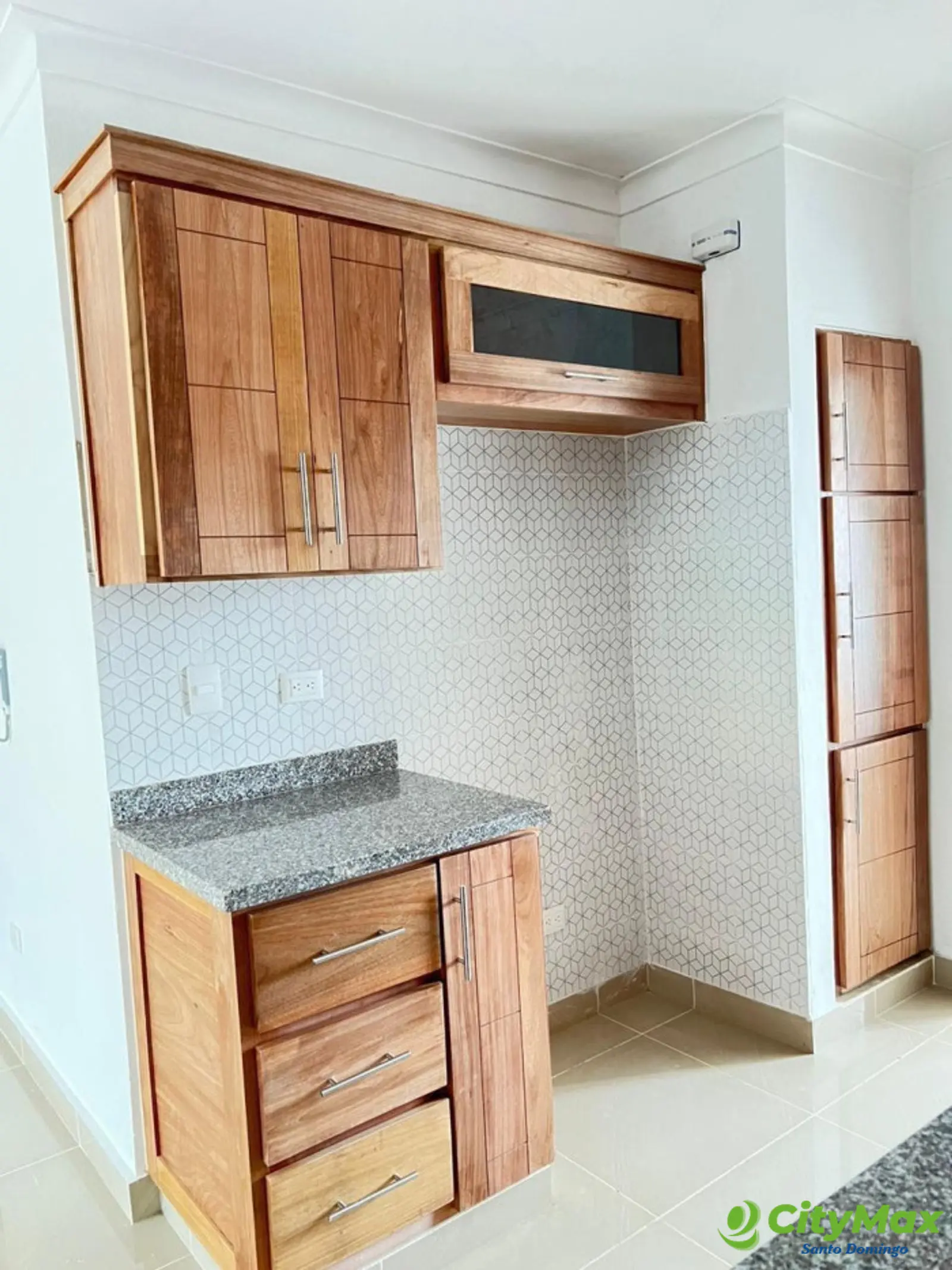 Apartamento en Venta de 3 Hab. Santo Domingo Este. - foto 7