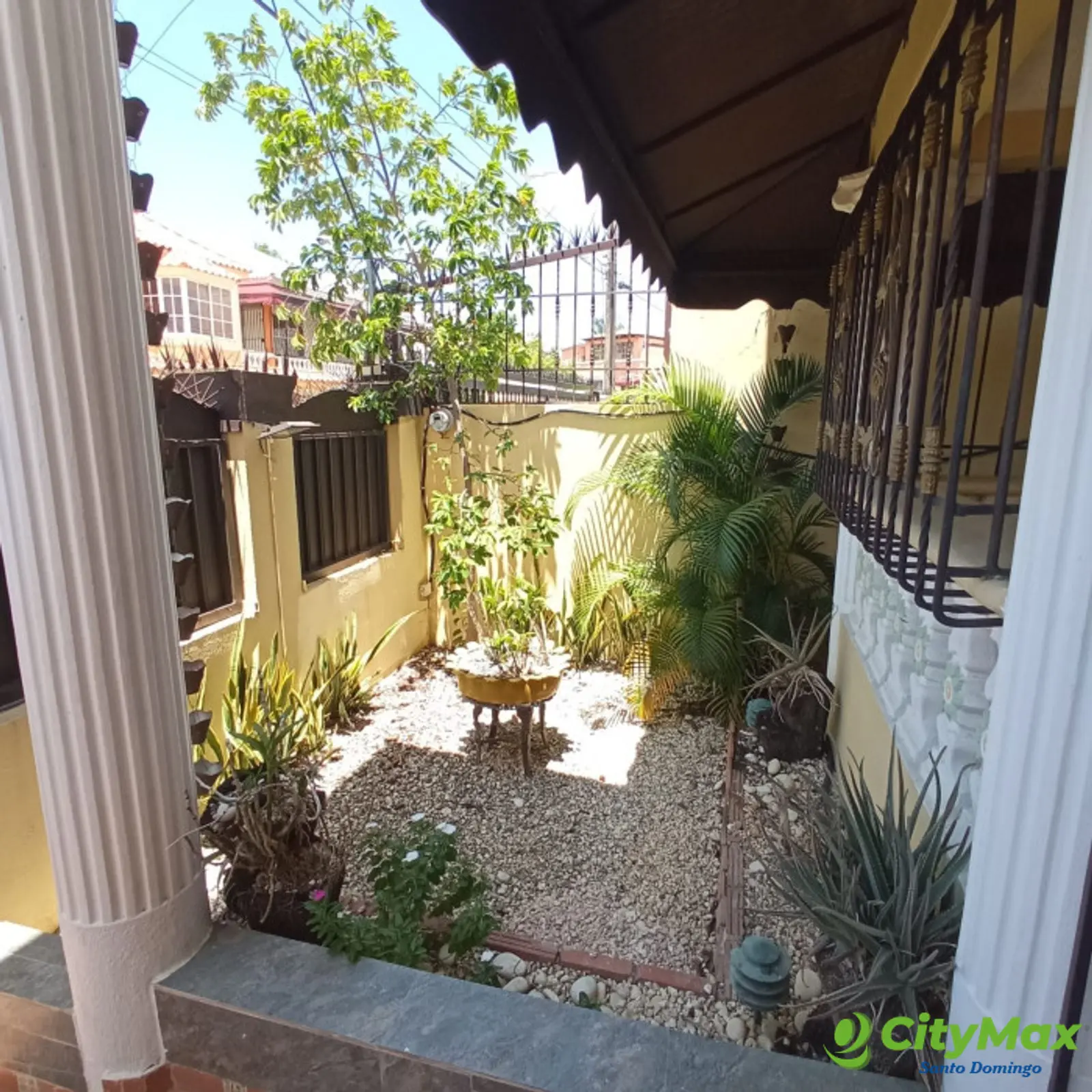 Casa en venta de 3 niveles en la Zona Oriental, S.D.E. - foto 23