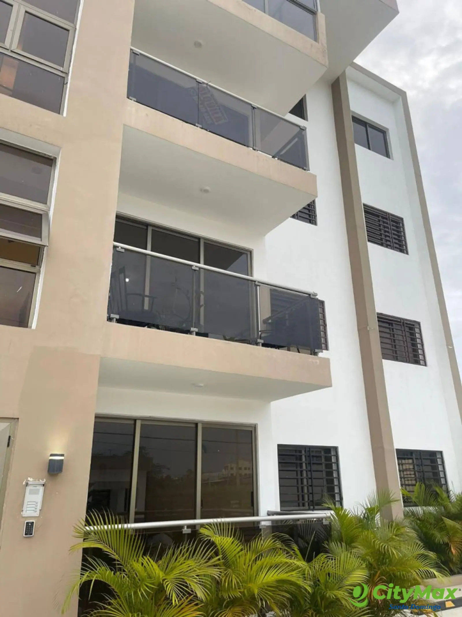 Apartamento en Venta en la Jacobo Majluta  - foto 5