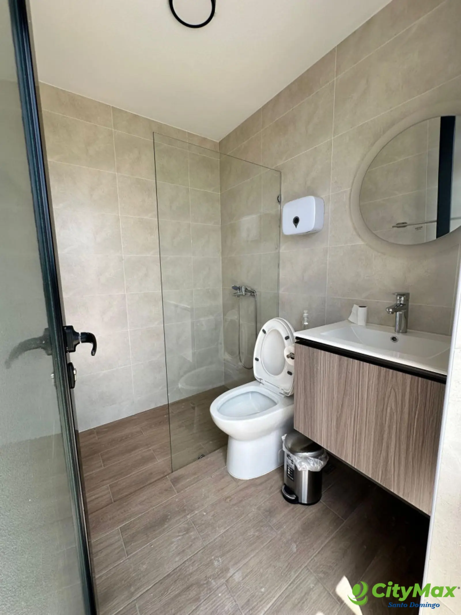 Apartamento en Renta con Linea Blanca en Renacimiento - foto 4