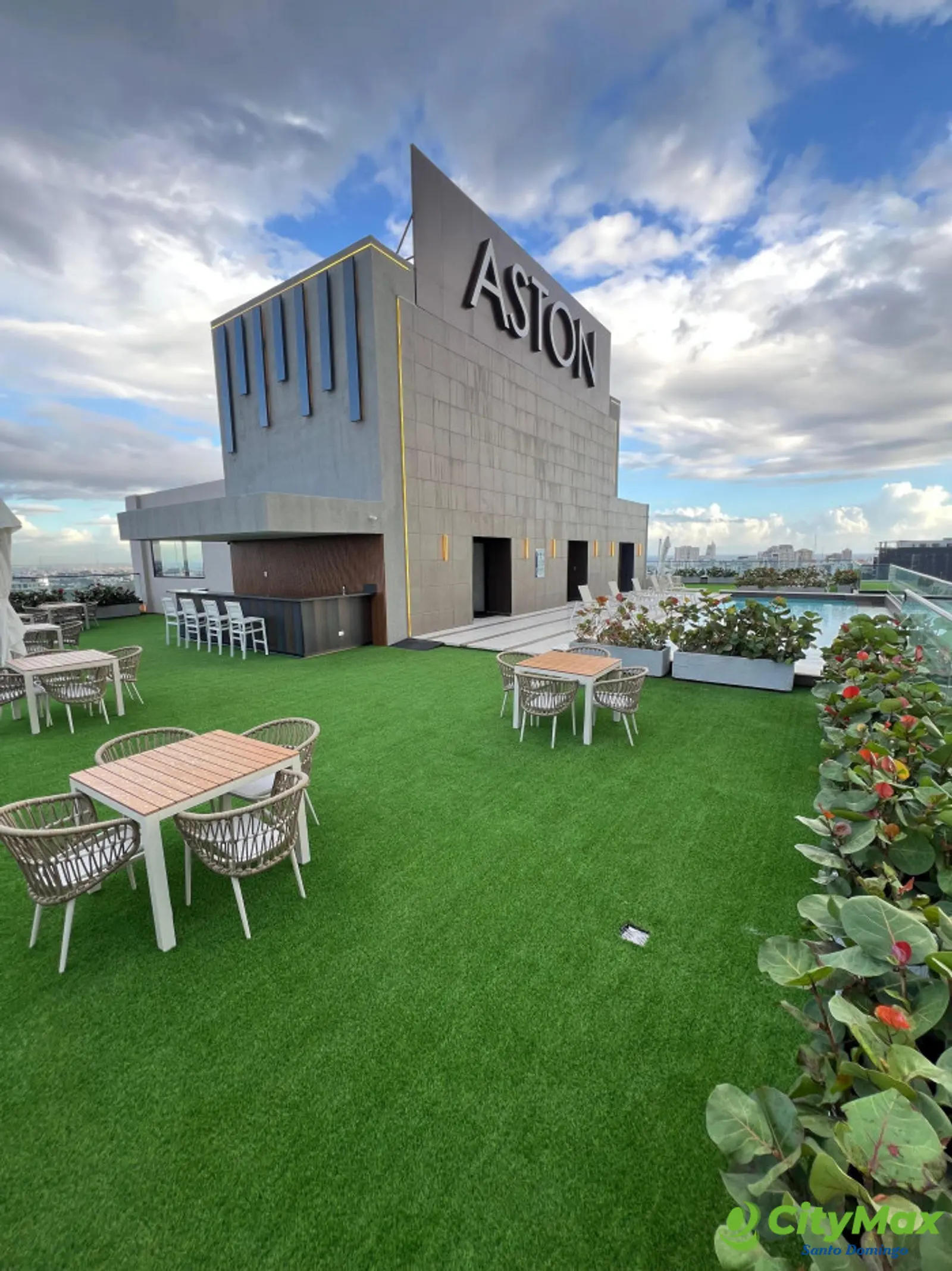 Apartamento en Venta en torre de lujo en Naco - foto 9