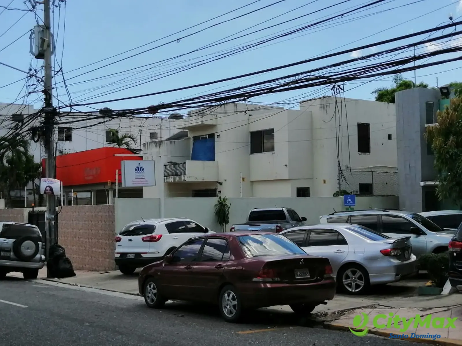 Terreno en venta en el sector de Gazcue - foto 2