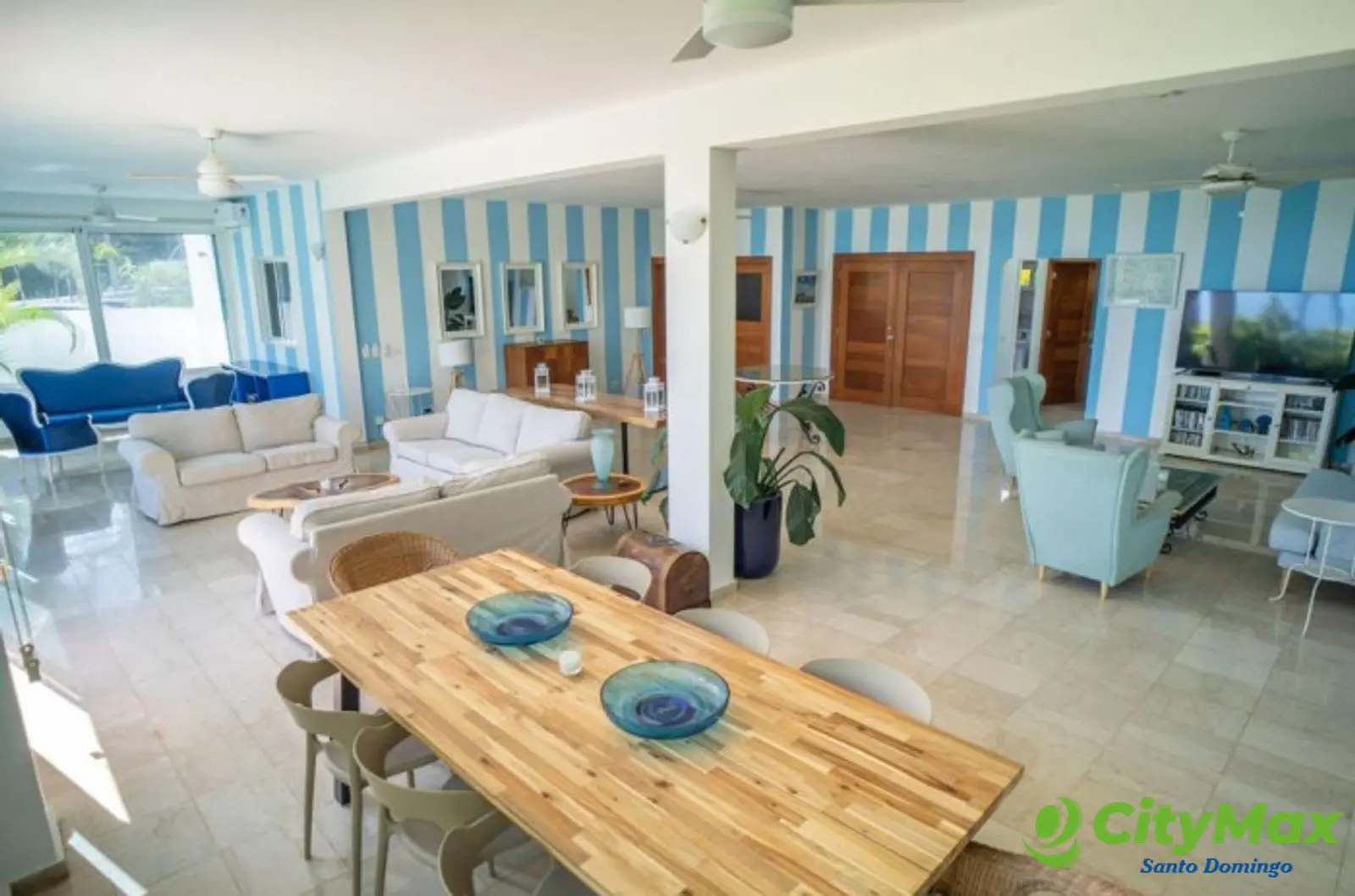 Villa en Venta en Primera Linea de Playa, Las Terrenas - foto 2